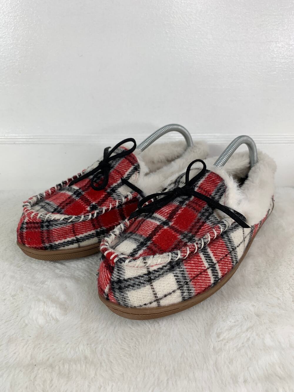 Sonoma Women’s Red Checkered Fur Slip-On Slippers Size 9-10